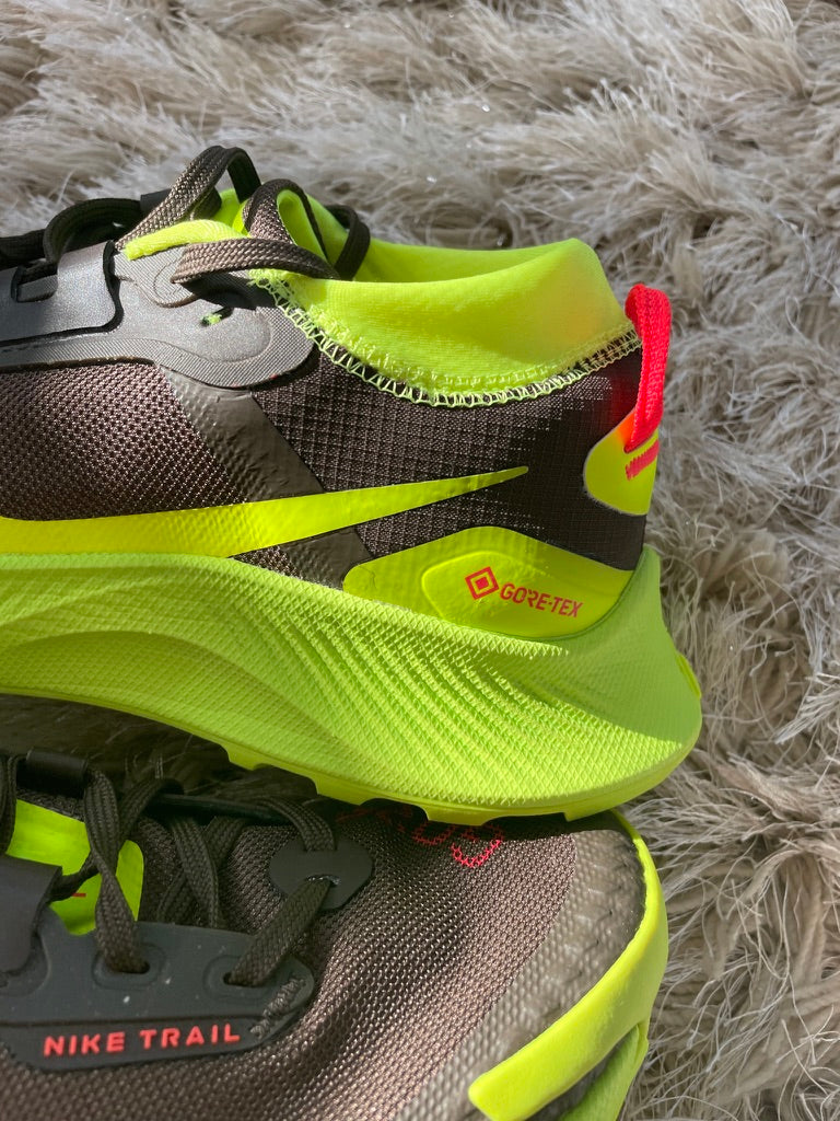 Nike Pegasus Trail 3 GTX Dark Chocolate - Volt