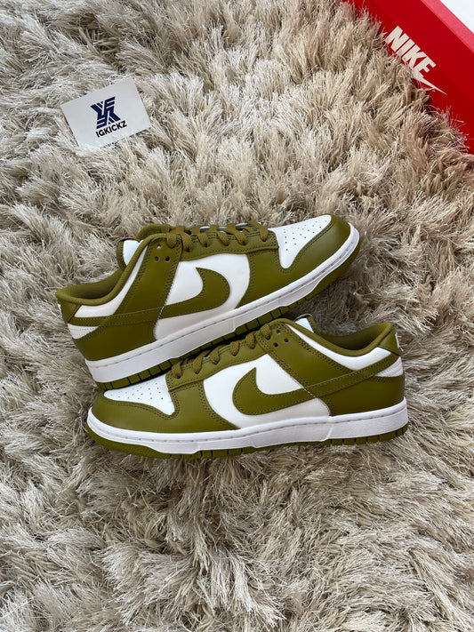 Nike Dunk Low Pacific Moss Green